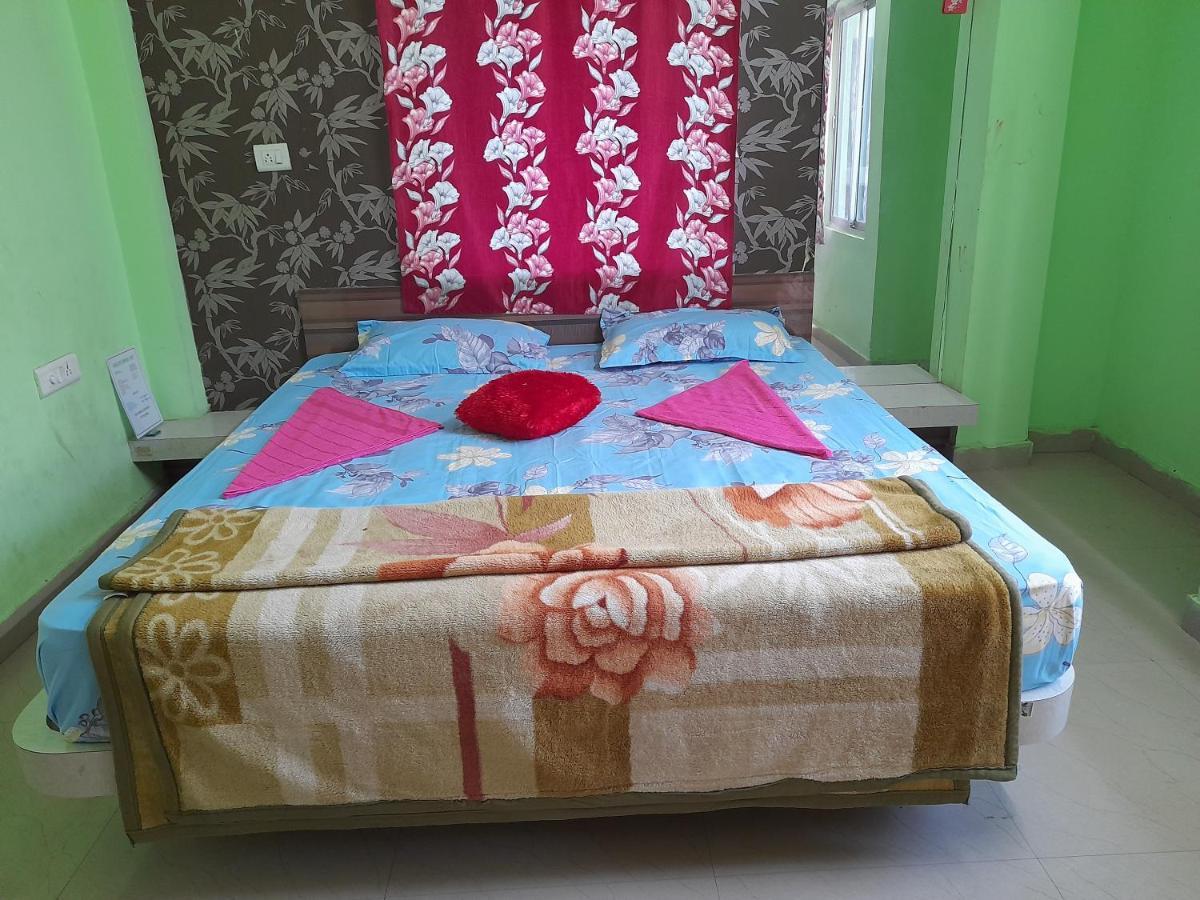 Hotel Tirupati Пурі Екстер'єр фото